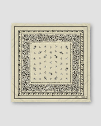 Printed in UK Silk Twill Scarf (ffleurs noires)
