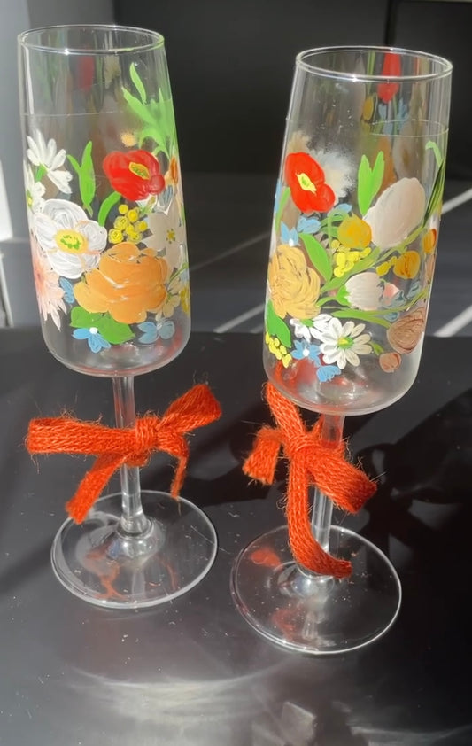 Painted Pair of Champagne Flute (Bouquet A)