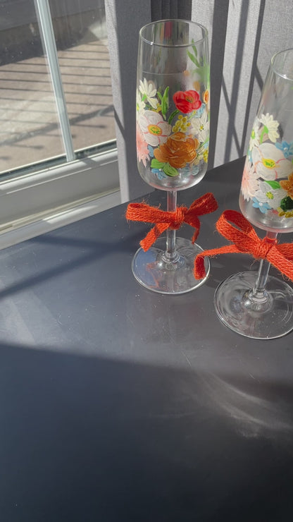 Painted Pair of Champagne Flute (Bouquet A)